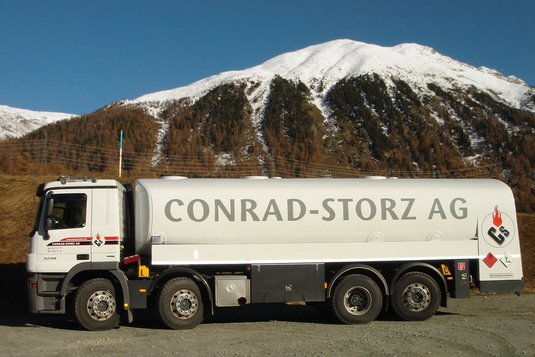 Tanklastwagen der Firma Conrad-Storz AG.
